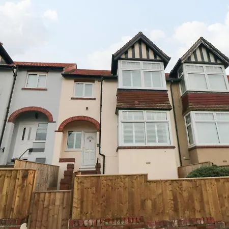 Holiday home 25 Victoria Park Avenue