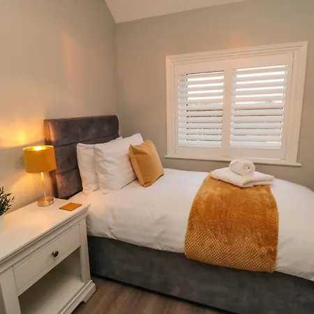 Holiday home 25 Victoria Park Avenue *