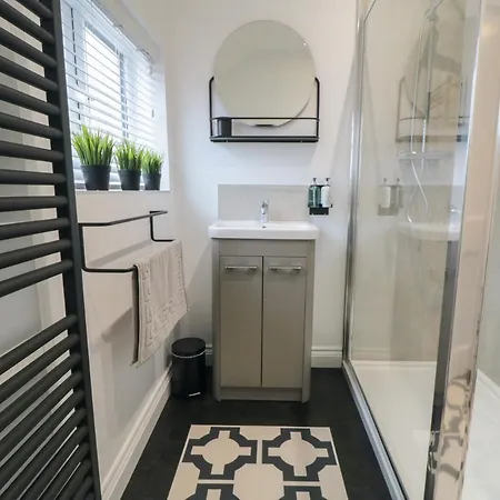 Holiday home 25 Victoria Park Avenue *