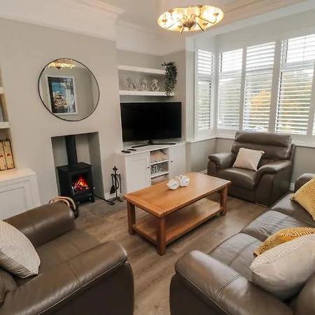 Holiday home 25 Victoria Park Avenue